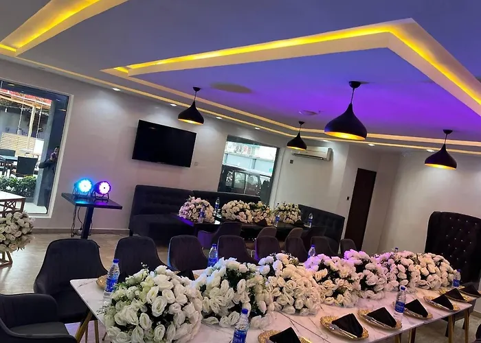 His Dulce Apartments