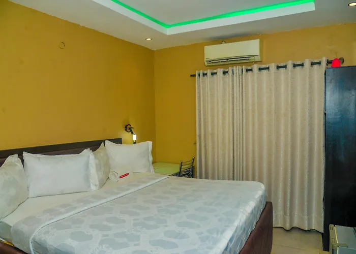 Triple Tee Hotel